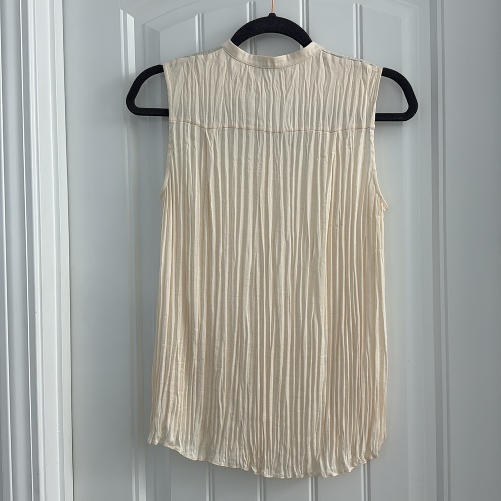 Vince Cream Colored Sleeveless Button Down Top - image 4